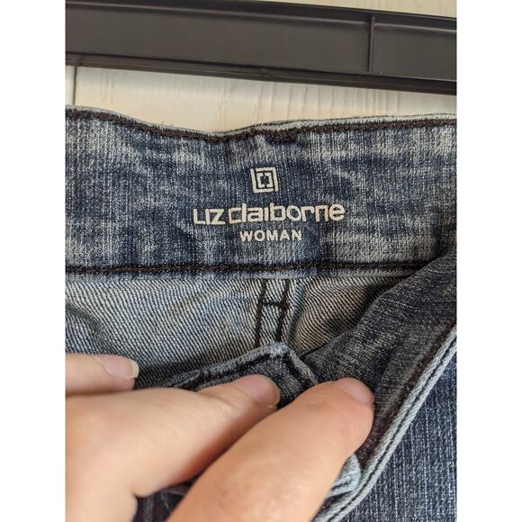 Liz Claiborne Women's Blue Slim Straight Leg Ultimate Fit Jeans Size 24WS - Picture 2 of 5